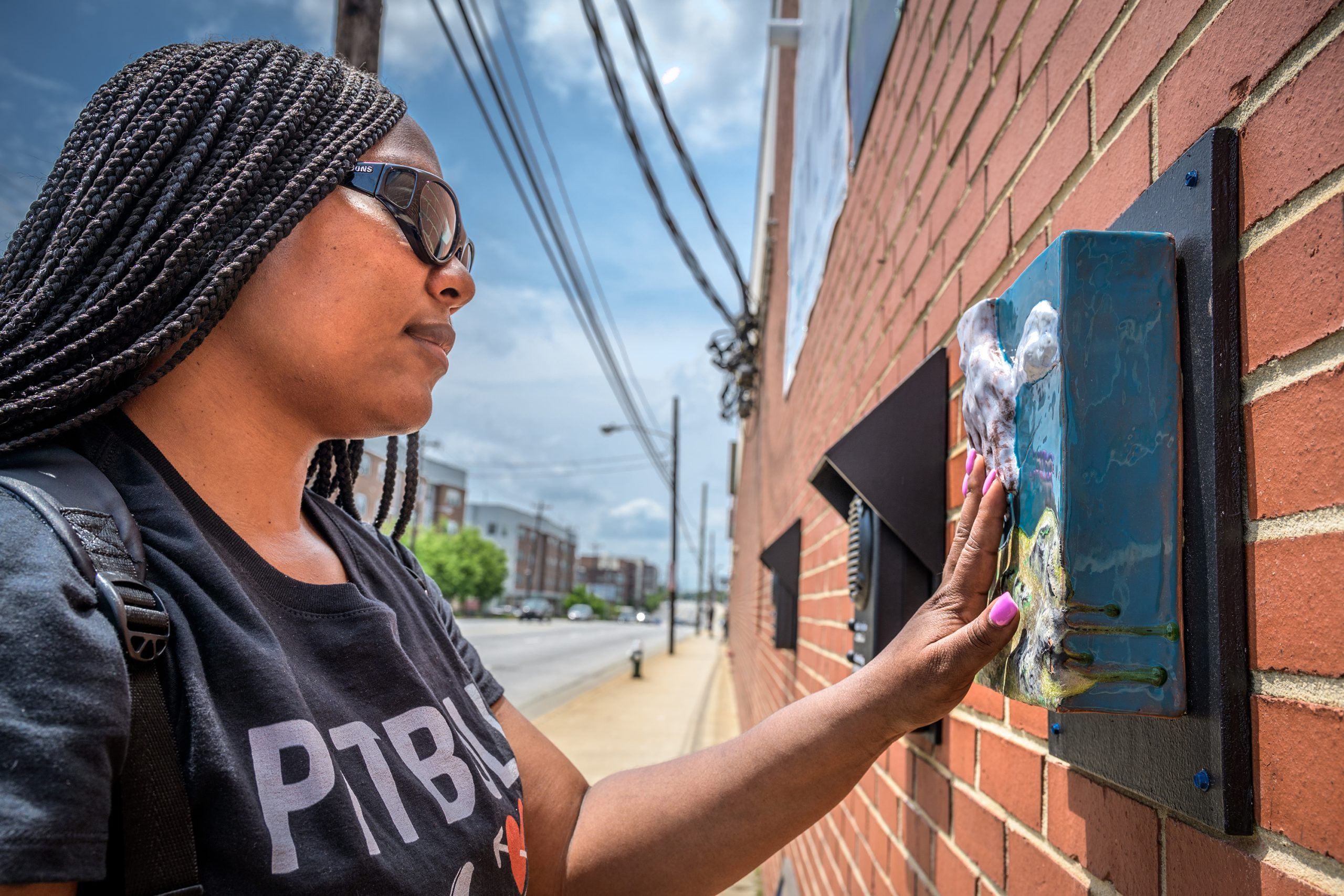 A blind woman explores audio and ceramic installation based on her story